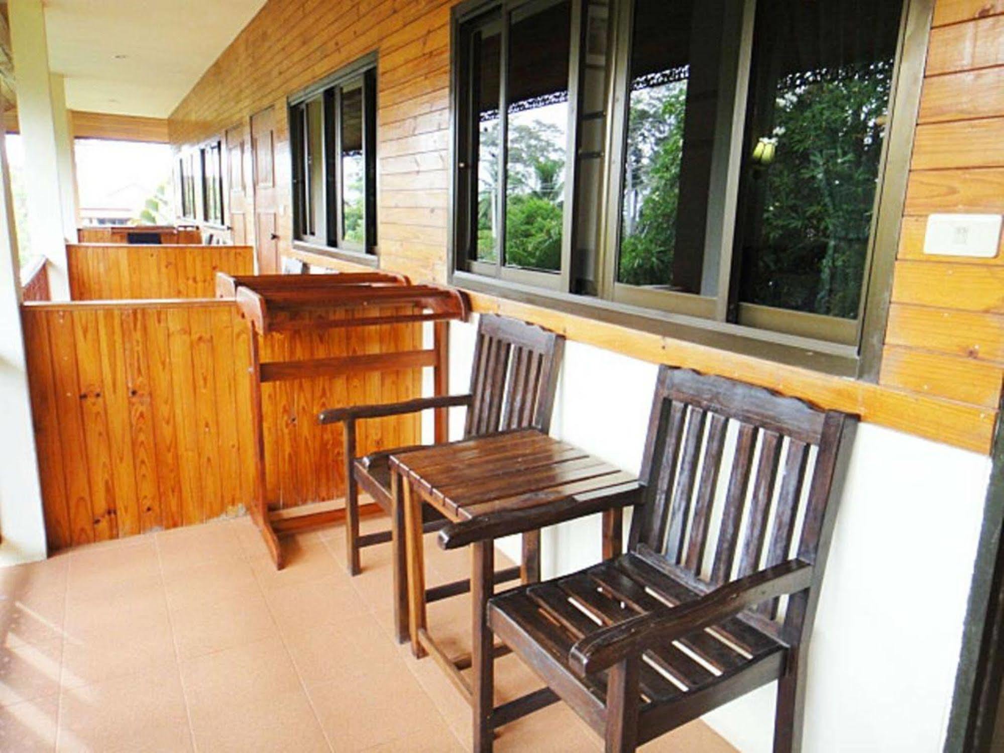 Asia Divers Resort Тау Экстерьер фото