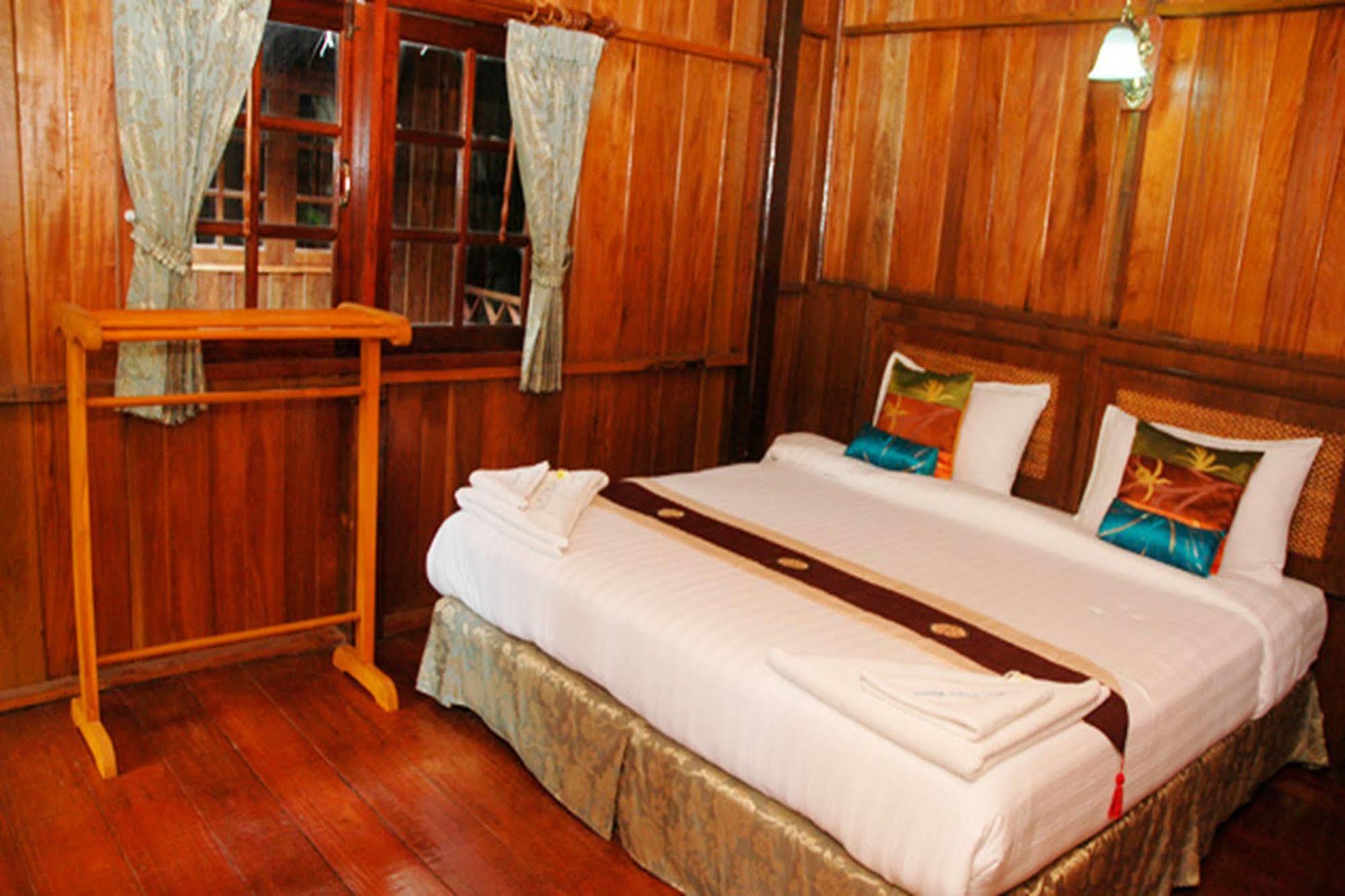 Asia Divers Resort Тау Экстерьер фото